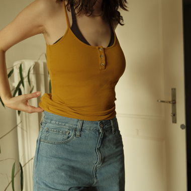 Top côtelé moutarde Pieces M