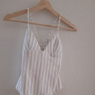 Costume da bagno nuovo