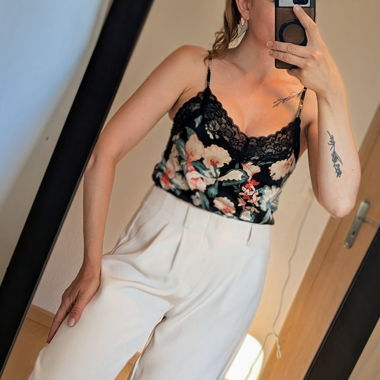 Haut Cami en Dentelle Florale