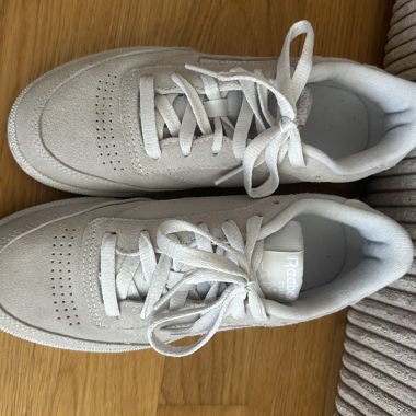 Sneaker Reebok grigio chiaro