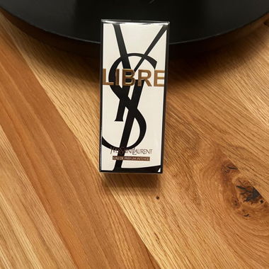 Yves saint Laurent Eau de parfum intense Neuf 