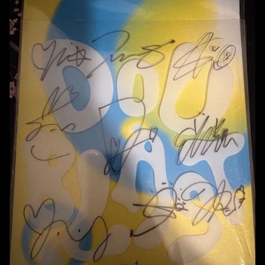 Album Kpop doublast con firma Kep1er OT9