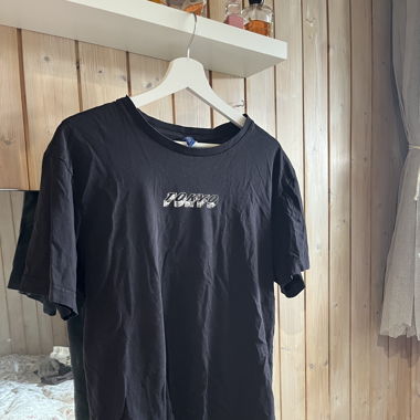 H&M Shirt Tokyo