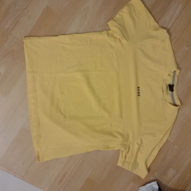 BOSS T-shirt