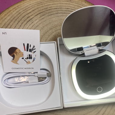 Miroir cosmétique LED