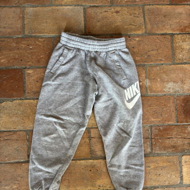 Jogging Nike Gris
