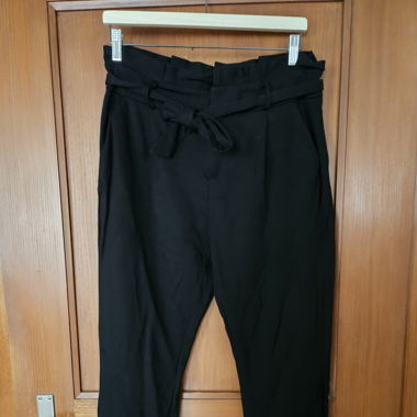 Schwarze Hose