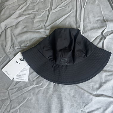 Bob Nike x Stussy