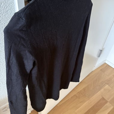 Black Sweater Size S