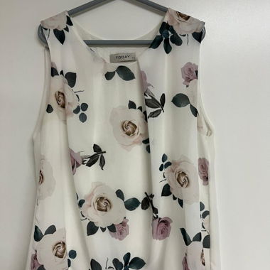 Blouse d'été à roses  - Grösse S