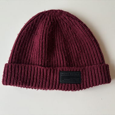 MONS ROYALE Beanie