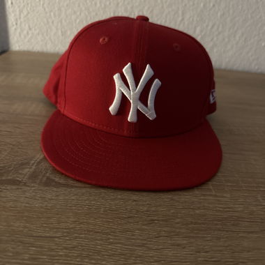 Rote New York Yankees Cap