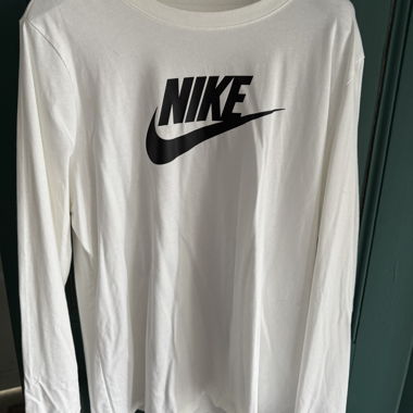 Nike Long-Sleeve T-Shirt