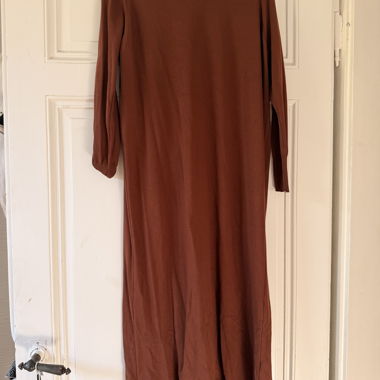 Brown Long-Sleeve Dress with Beads