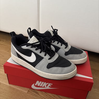 Nike Court Borough Low