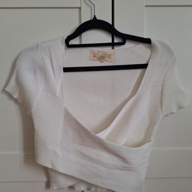 White Ribbed Crop Top