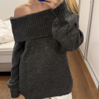 Off shoulder sweater I Pull&Bear