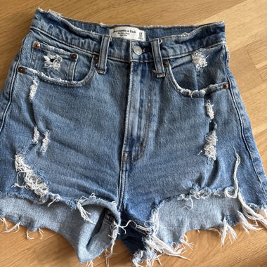 Shorts en jean Abercrombie & Fitch