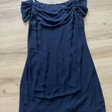 Robe bleu foncé pour femmes