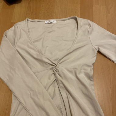 Shirt mit Ausschnitt 