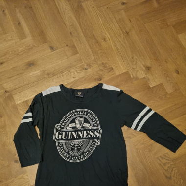 Guinness Oberteil in schönem Grün