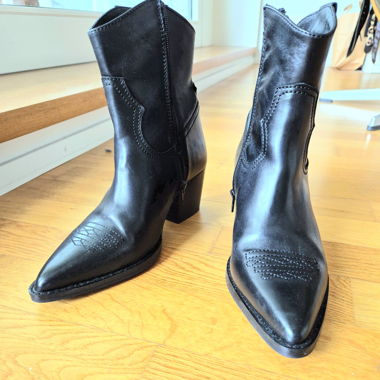 Bottines noires cuir