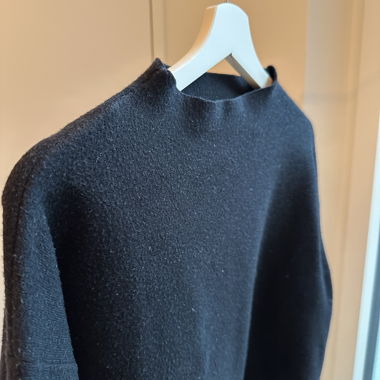 Schwarzer Pullover - Opus
