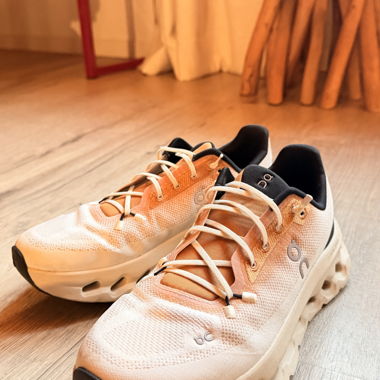 On Cloudrift scarpe sportive beige