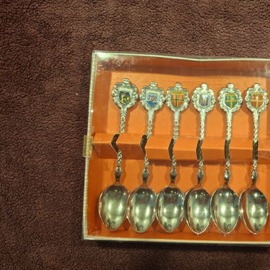 6 beautiful spoons