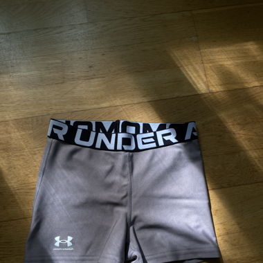 Underarmour sport shorts