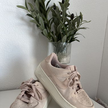 Nike Air Force 1 Sage Low – Größe 40