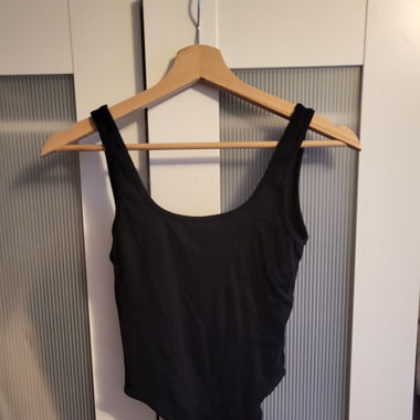Backless body
