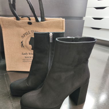 Kunstleder Boots von Pull&Bear Collection