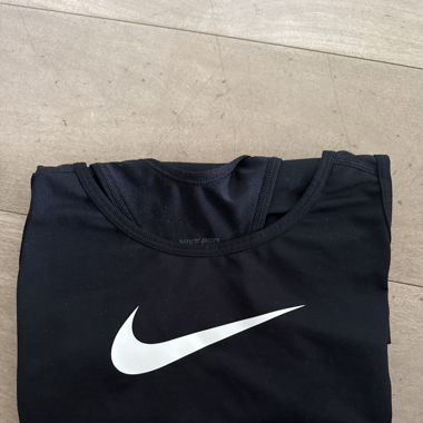 Kurzes Träger T-Shirt 