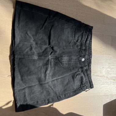 Schwarzer Jeansrock