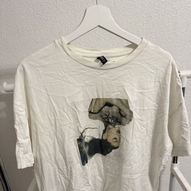 Ariana Grande Shirt