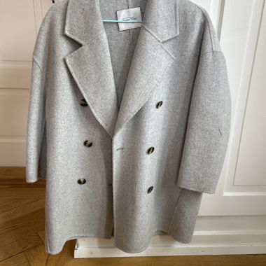 Cappotto in lana grigia