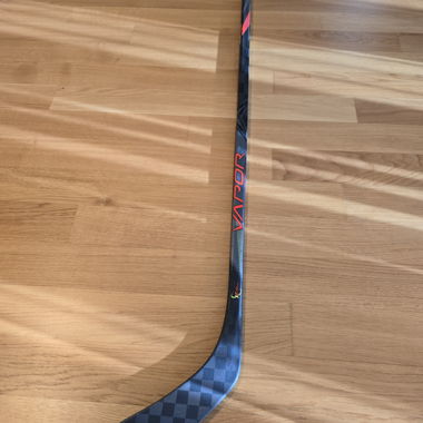 Bastone da hockey su ghiaccio Bauer Vapor Flylite 77 P28 sinistro