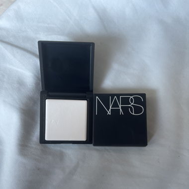 3 poudres super mini Nars