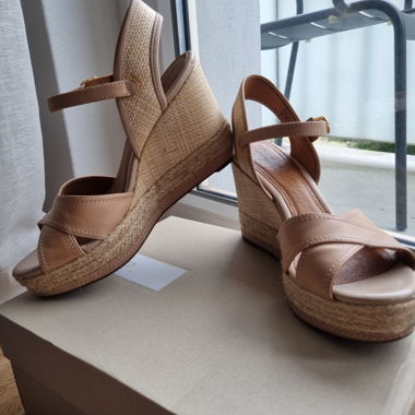 Unisa Keilsandalen