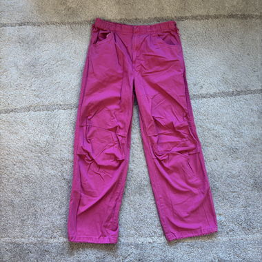 Parachute-Hose / BERSHKA