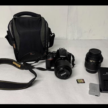 Nikon D5600 DSLR