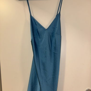 robe courte en satin