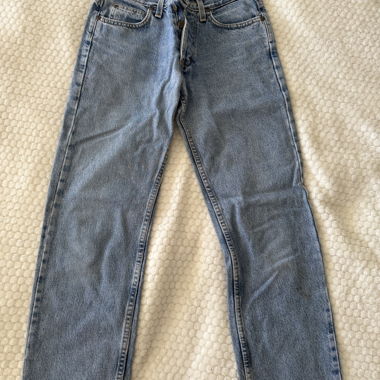 Vintage Levis jeans mid rise