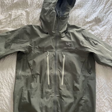 Arc'teryx GORE-TEX Alpha SV Jacket