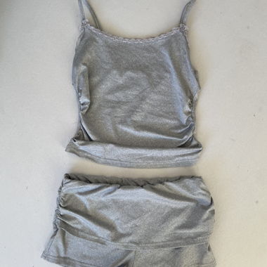 Set grigio carino