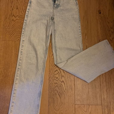 Jeans ZARA in denim chiaro
