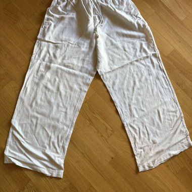 Pantaloni di lino