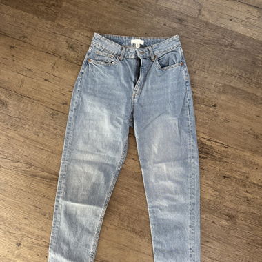 Light Wash Mom Jeans