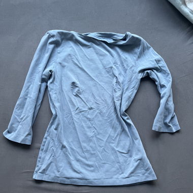 T-shirt bleu à manches longues